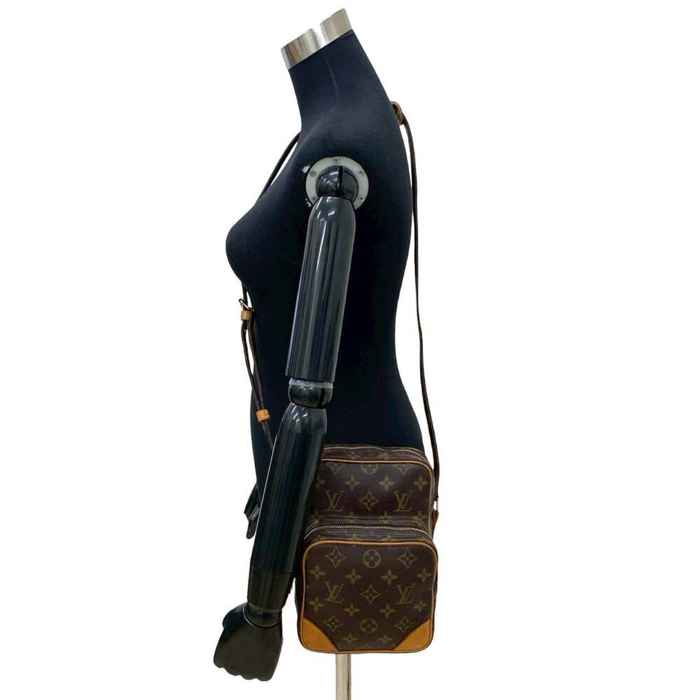 LOUIS VUITTON Brown Monogram Leather Pochette Shoulder Bag - Picture 2 of 10